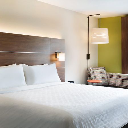 Holiday Inn Express & Suites - Middletown By Ihg Экстерьер фото